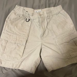 Columbia khaki cargo shorts